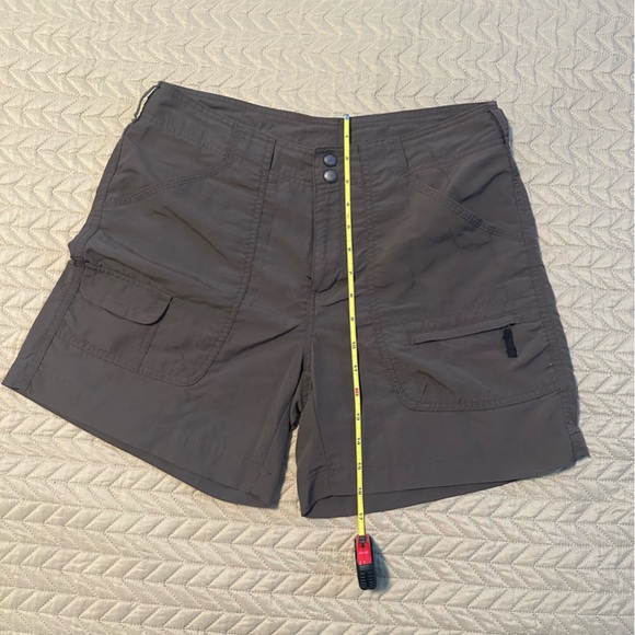 Columbia Brown Cargo Shorts - Picture 3 of 6